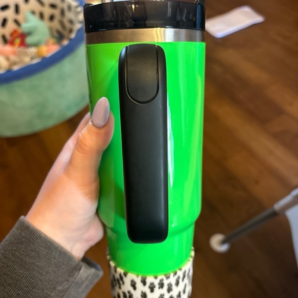 Stanley 30oz Neon Green Tumbler - Picture 4 of 5